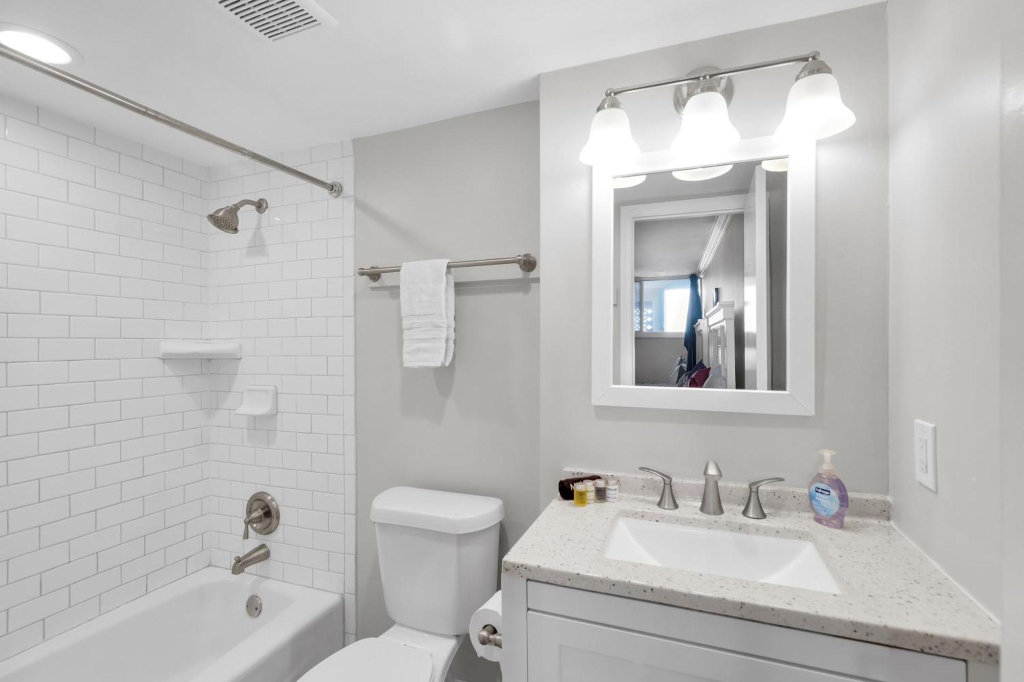 St Kitts - Downtown Waterfront Penthouse Pool Dock Parking Villa Key West Ngoại thất bức ảnh